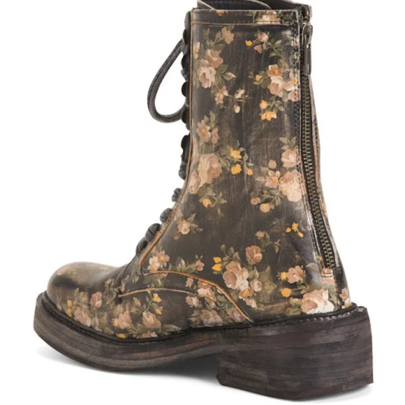 NEW Free People Santa Fe Lace Up Black Distressed Floral Leather Boots Sz 10 - Picture 3 of 4